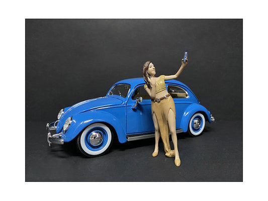 \Partygoers\ Figurine V for 1/24 Scale Models by American Diorama